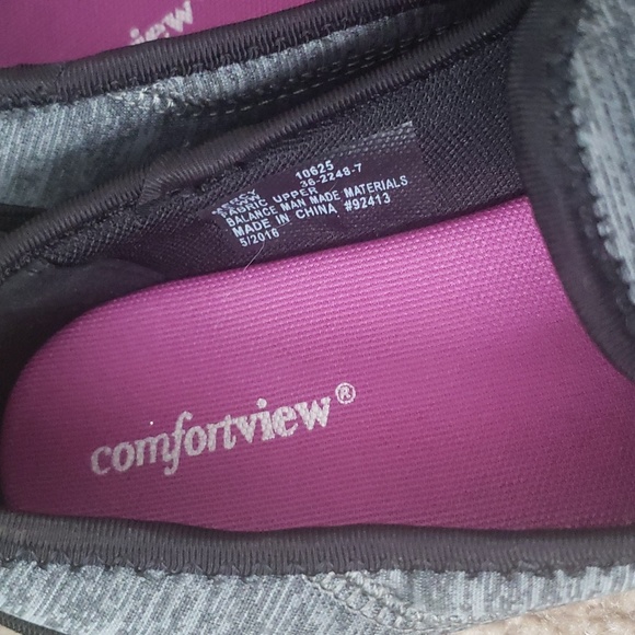 Super cute Comfortview walkers in excellent condition. Women's size 9 - Picture 2 of 6